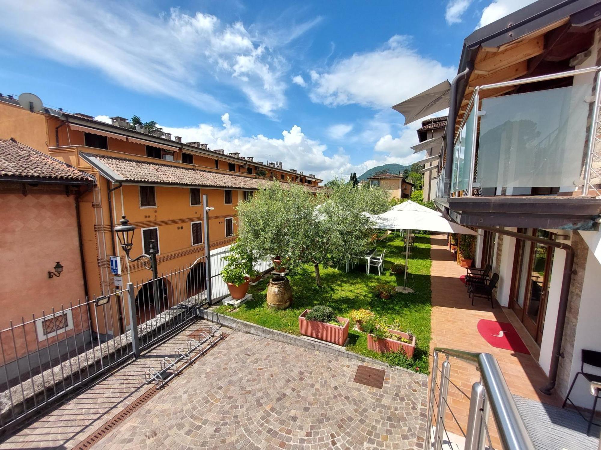 Pizzocolo Resort Fasano Гардоне Ривьера Экстерьер фото